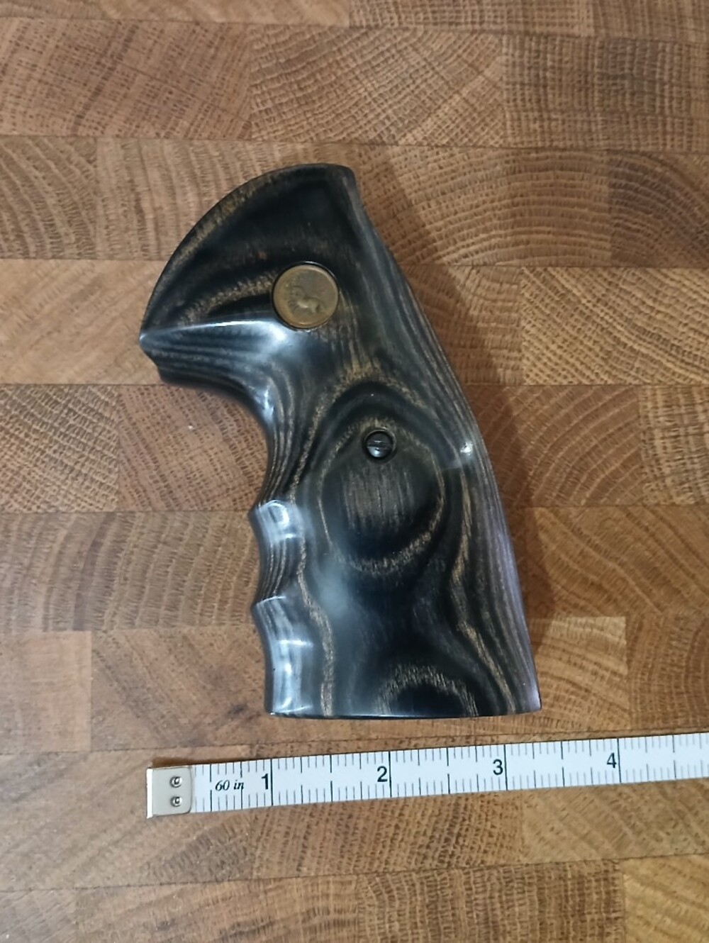 Colt Grip - Picture 8 of 9